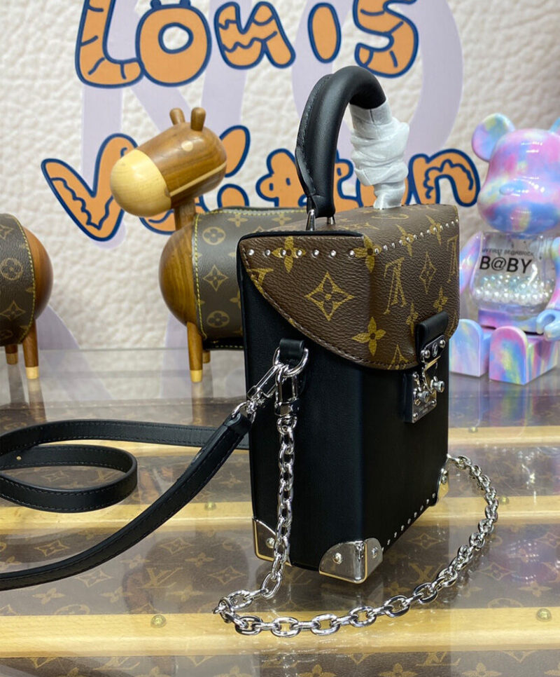 Louis Vuitton Camera Box M12362 Black